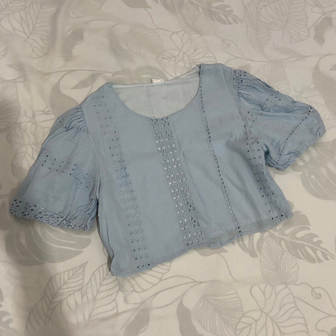 Blue semi cropped top (Category: Blouses) located in Legazpi City. Submitted by cb0903 (Listing ID 1216144459, Image 1). Description: Fits small to med Meet up: SM Legazpi If ship: LBC COP (P95) Rfs: moving to canada in June.