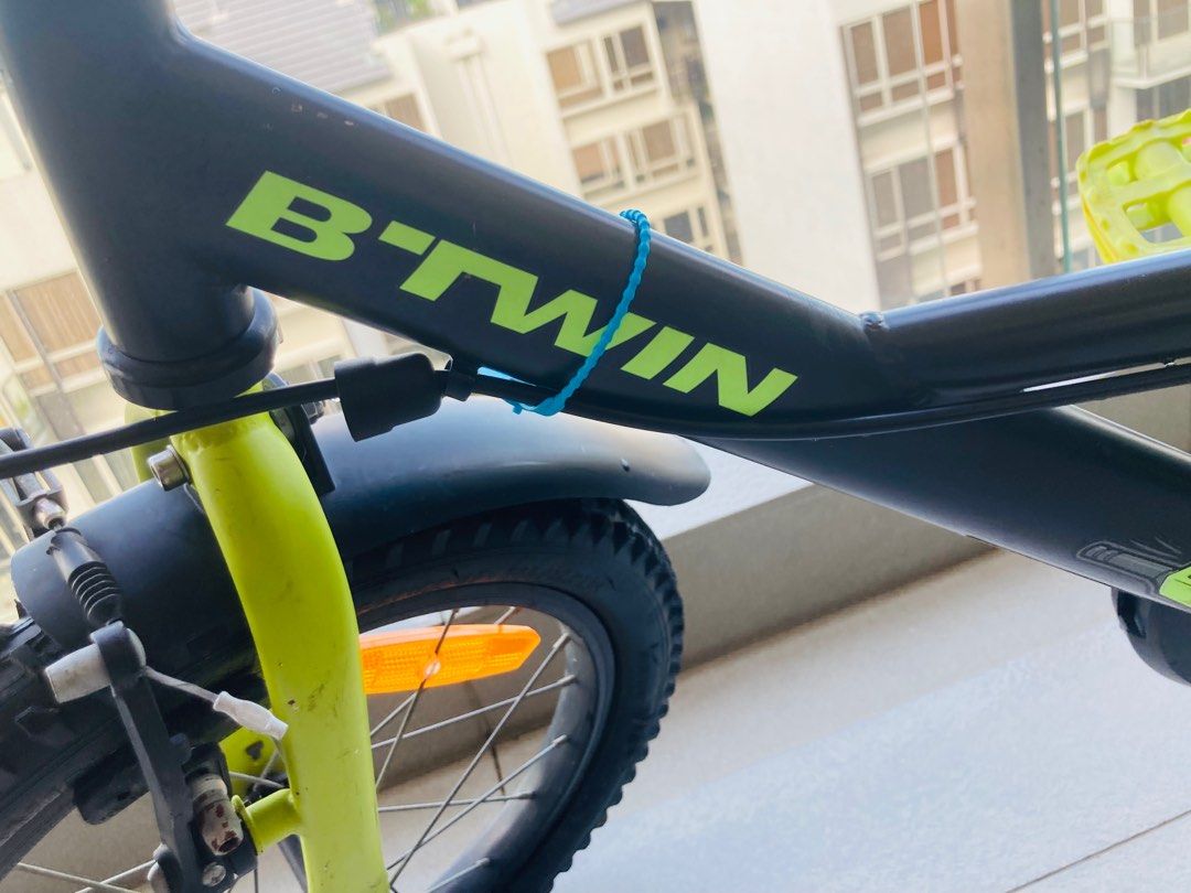 Boys Kids Bike Btwin 16 inch Dark Hero 500 4-6 years - Dark Blue ...