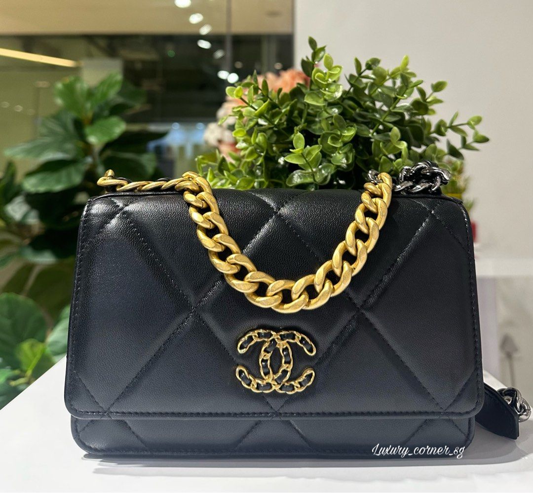 Chanel Golden Class Double C WOC, Luxury, Bags & Wallets on Carousell