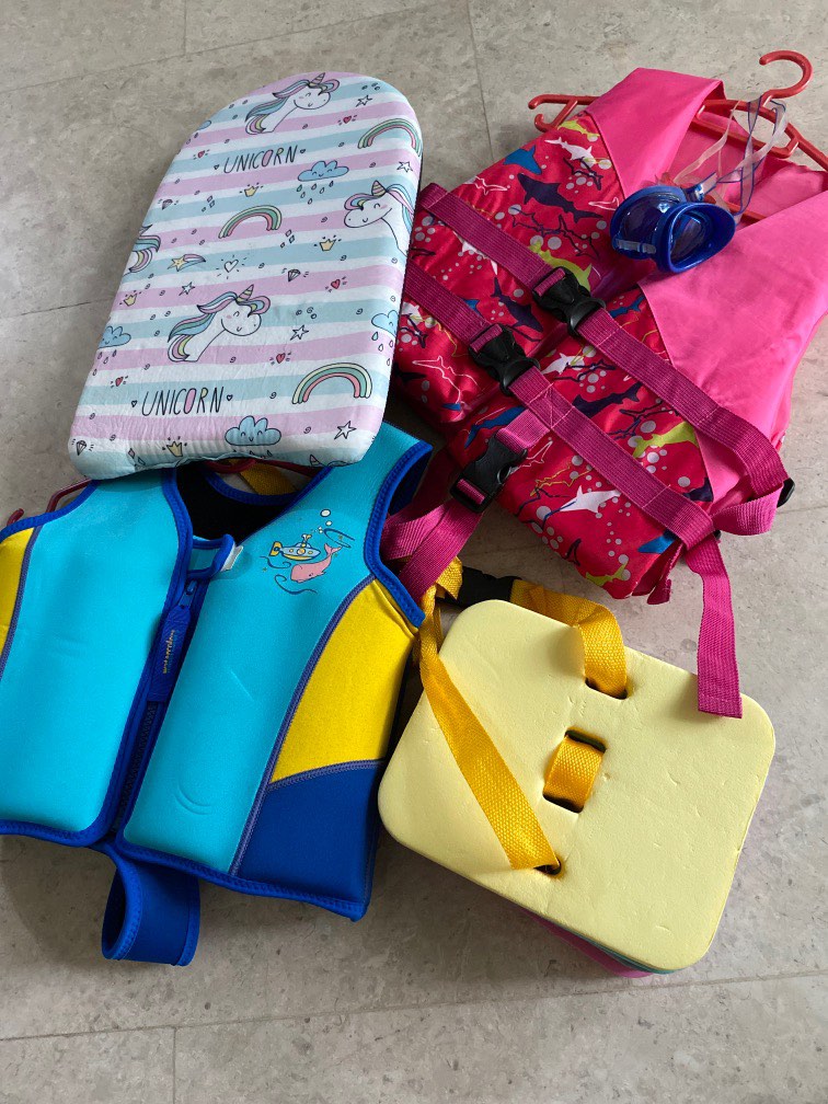 Children swim float vest goggles, Babies & Kids, Babies & Kids Fashion