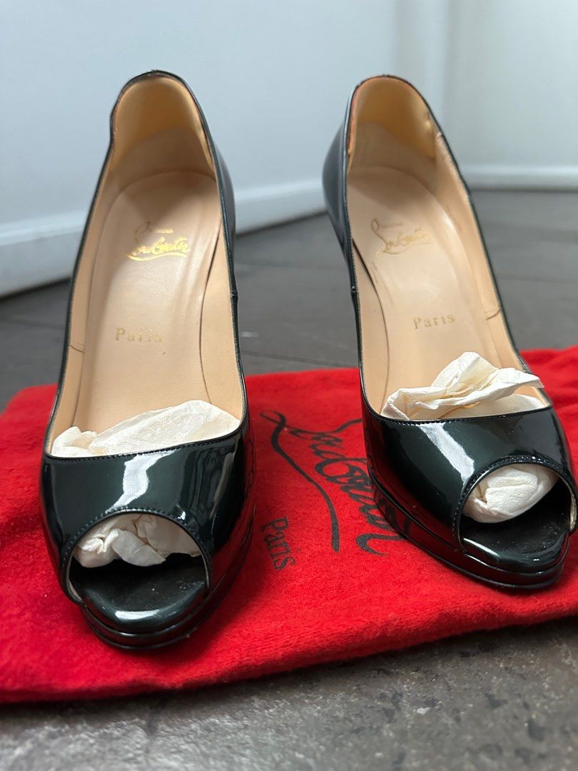 Christian Louboutin heels patent black (authentic), Fesyen Wanita