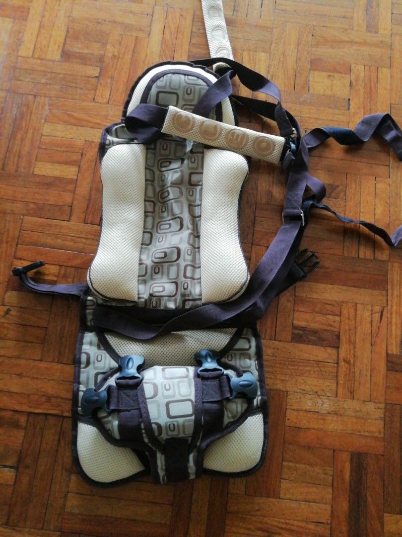 CLEO KIDS CAR HARNESS on Carousell
