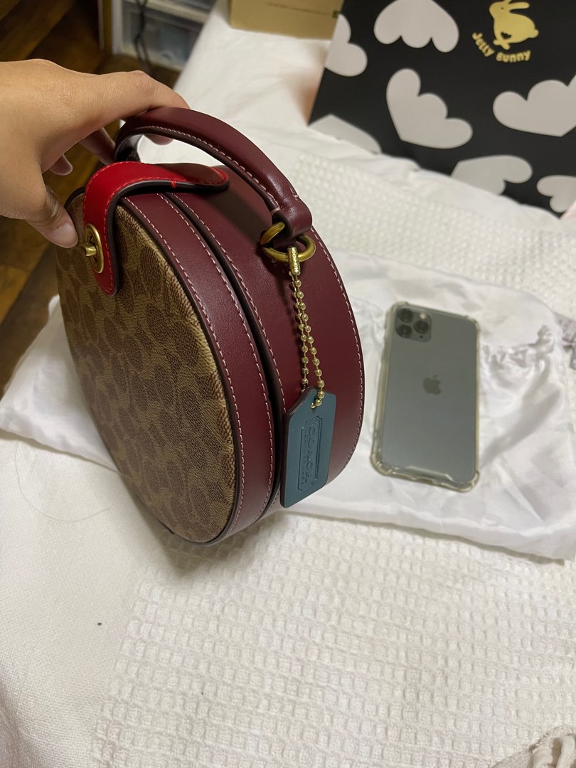 Coach bag, Women's Fashion, Bags & Wallets, Cross-body Bags on Carousell