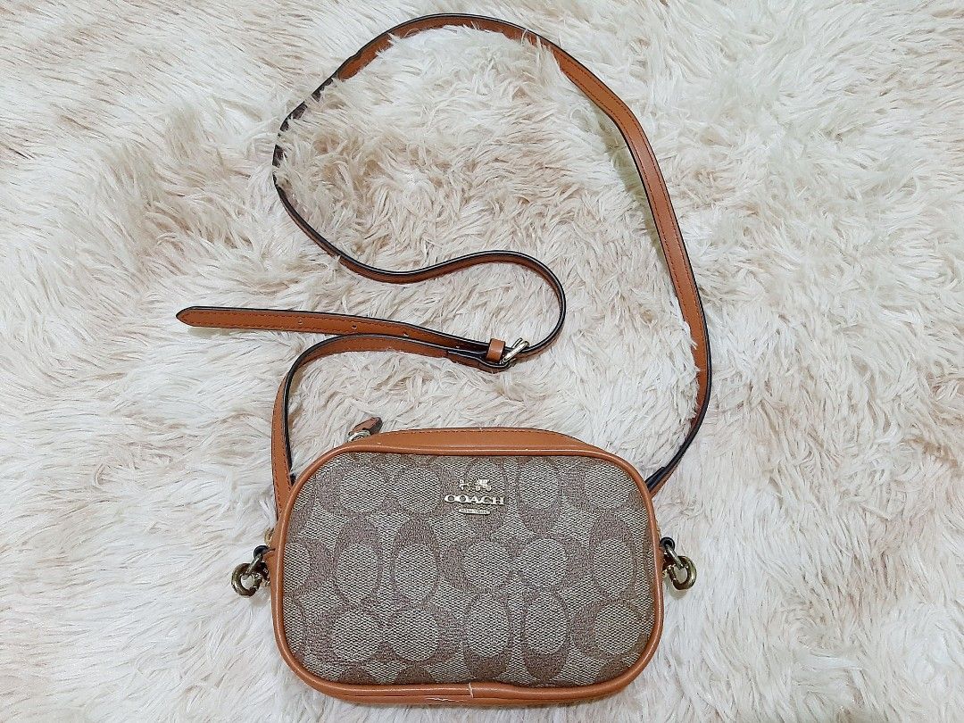 Coach Jamie Wristlet in Signature Canvas, Women's Fashion, Bags