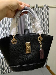 Coach Lane Bucket Bag