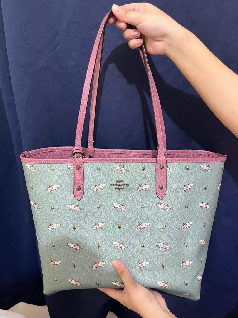 Coach shark tote store