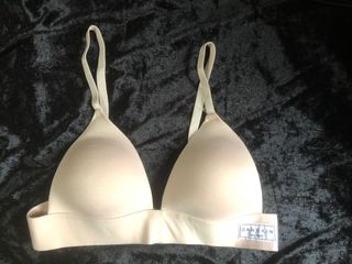 (Category: ) located in . Submitted by joella_12 (Listing ID 1216067838, Image 1). Description: .