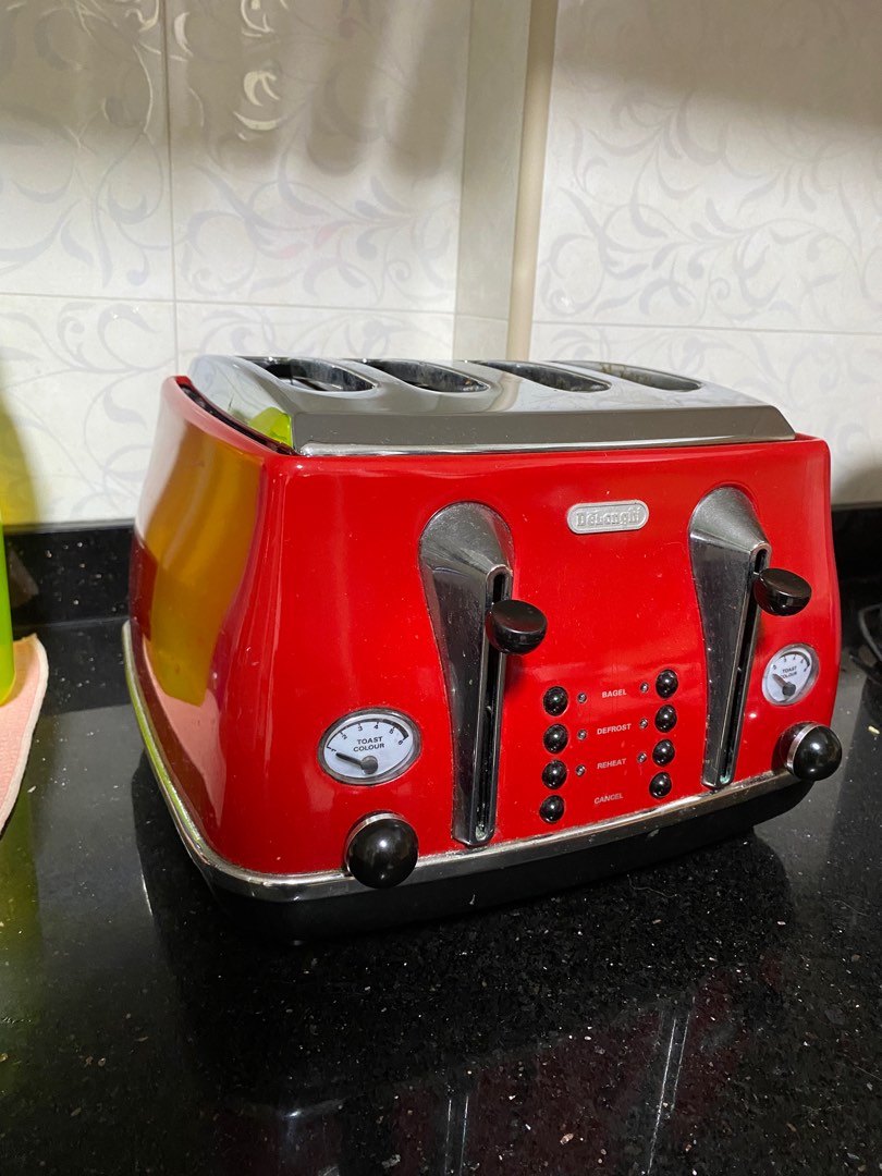 Delonghi 4 Slice Toaster, TV & Home Appliances, Kitchen Appliances