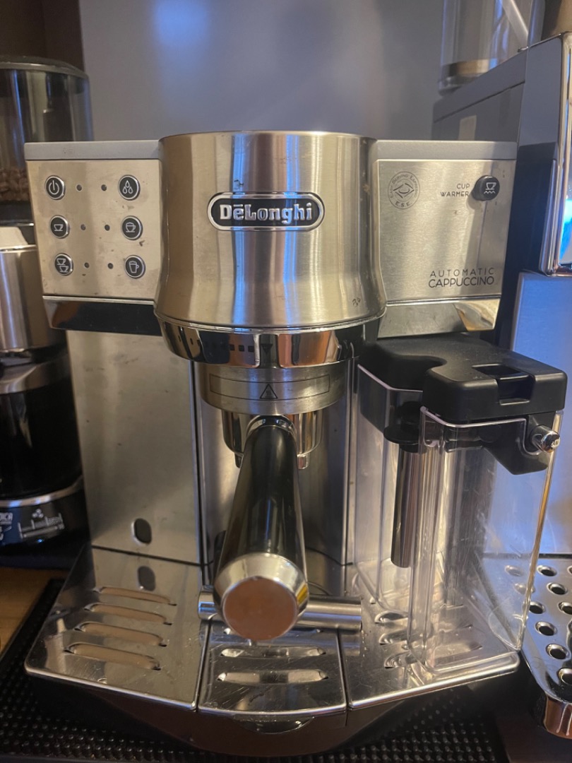 DeLonghi Pump Espresso Coffee Machine Silver [EC860.M], TV & Home Appliances, Kitchen