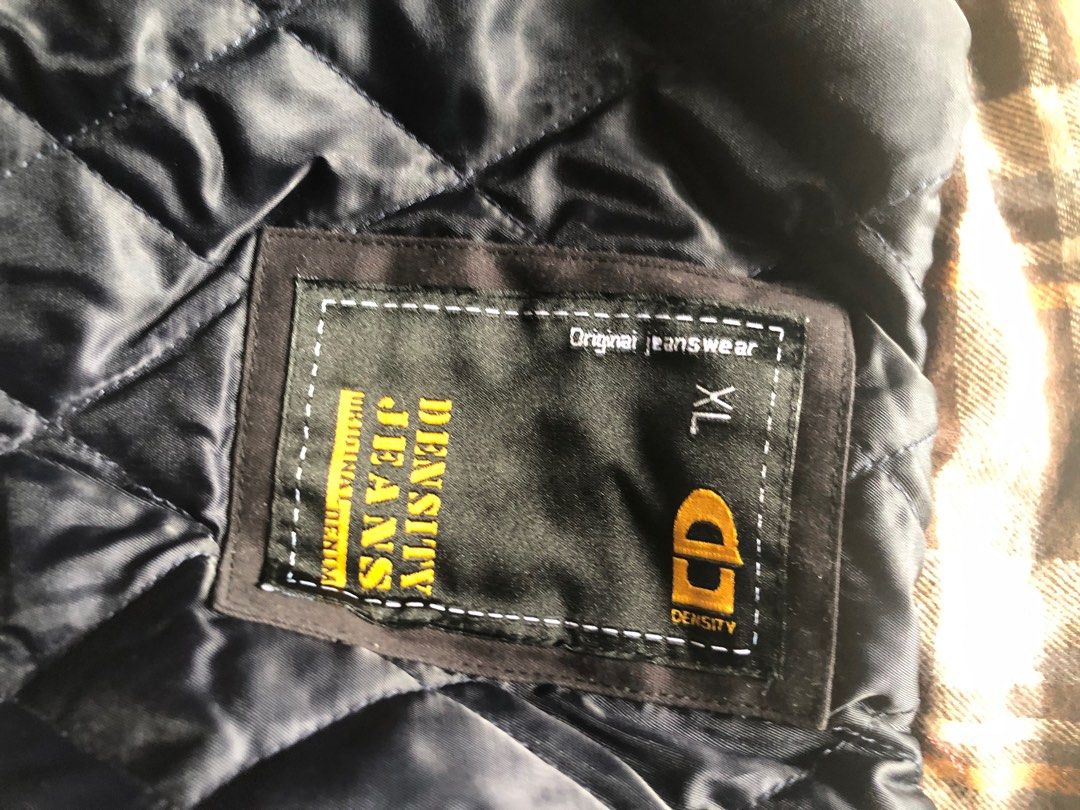 Density jacket (Category: Coats, Jackets and Outerwear) located in Singapore. Submitted by sellthingds (Listing ID 1216154117, Image 3). Description: Blue Density jacket - Size XL - Jeanswear.