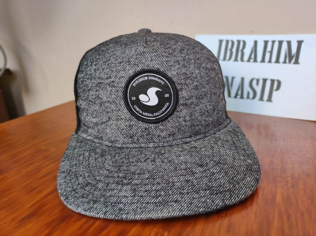 Dvs cap store
