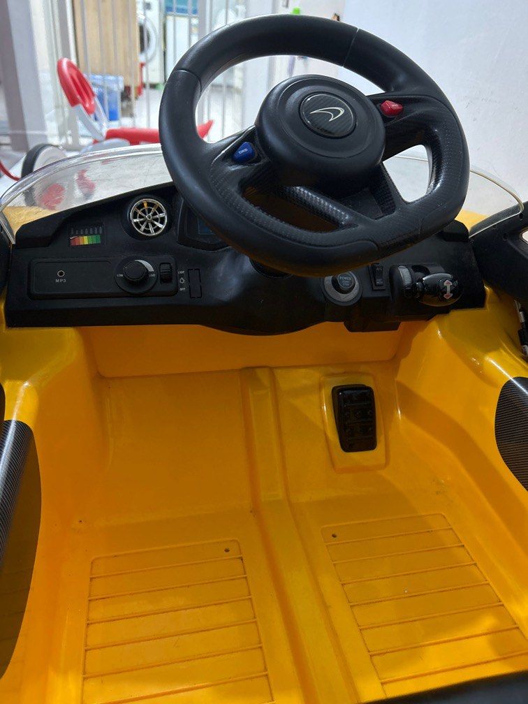 Electric Car (Not working anymore), Hobbies & Toys, Toys & Games on