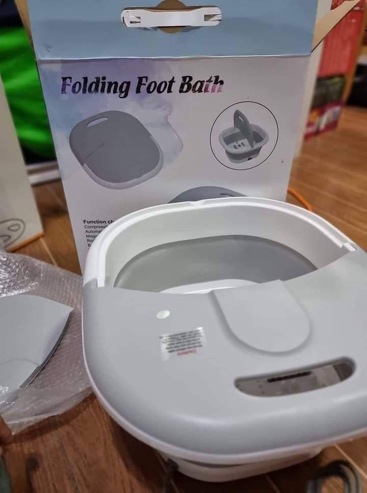 Folding foot spa, Beauty & Personal Care, Foot Care on Carousell