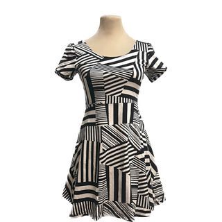 Forever 21 Black and white patterned dress