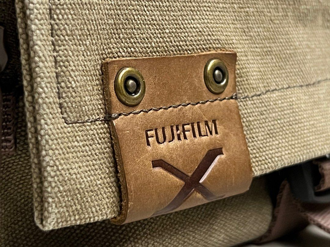 Fujifilm hot sale sling bag