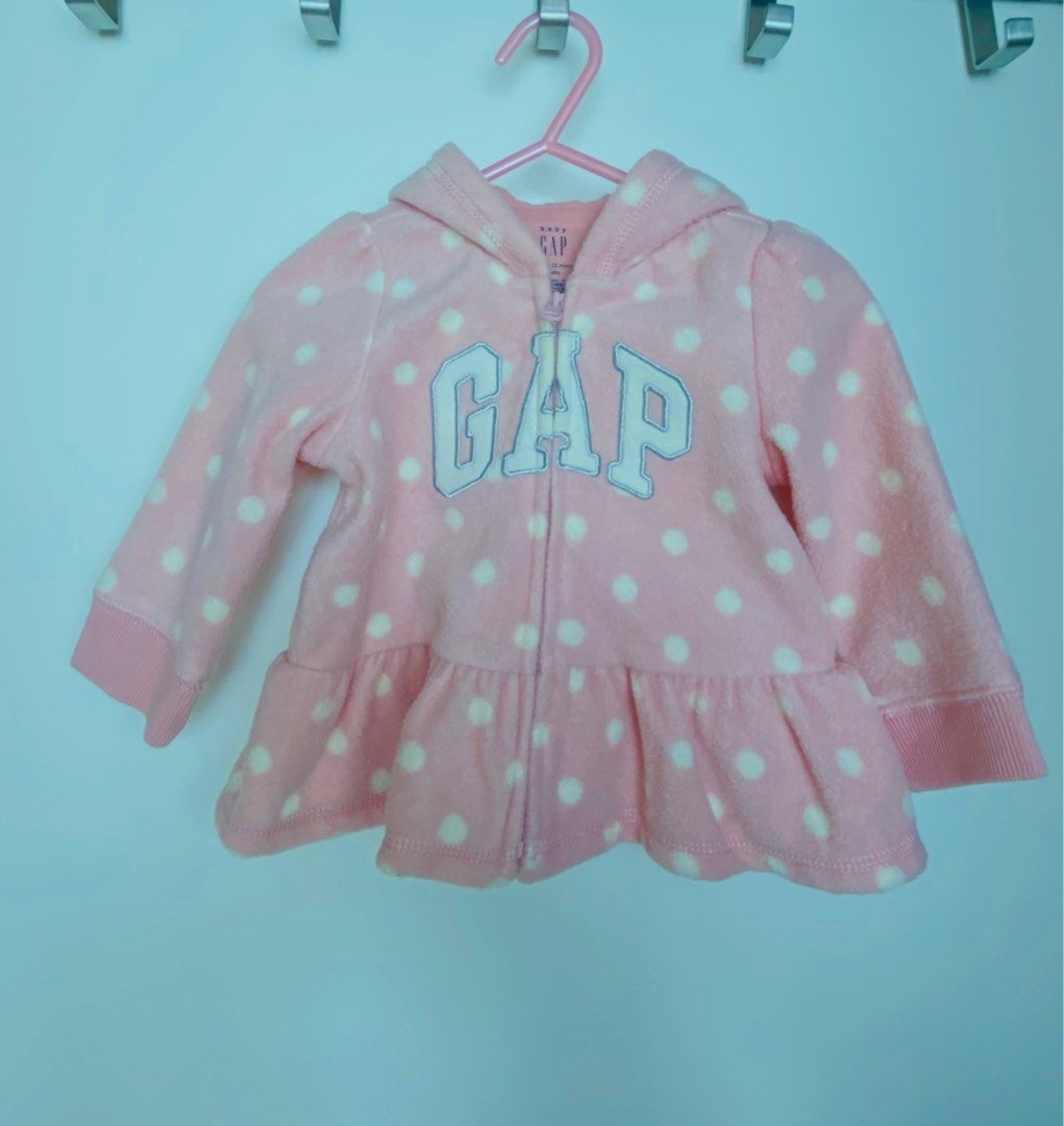 GAP jacket （分類：嬰兒及小童流行時尚）位於 Hong Kong。 由 vluvshopping 提交（商品編號 1216147104，圖片 1）。簡介： GAP jacket -It’s clean。