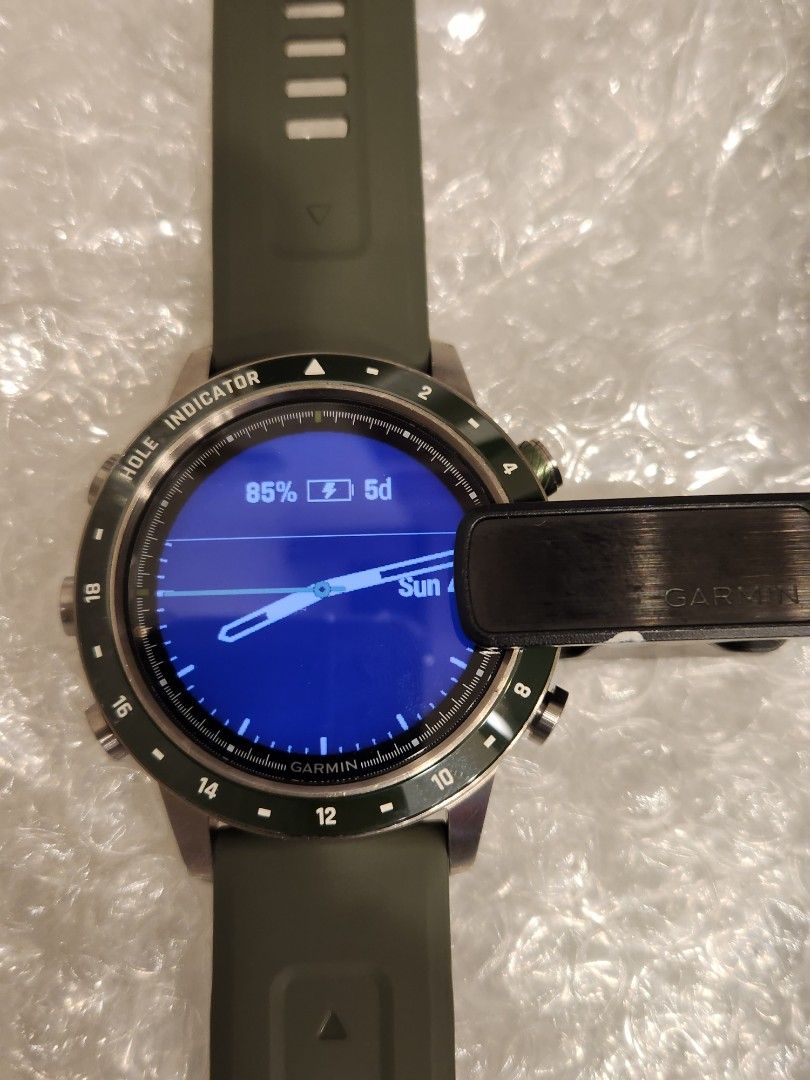 Garmin MARQ Golf watch, Mobile Phones & Gadgets, Wearables & Smart