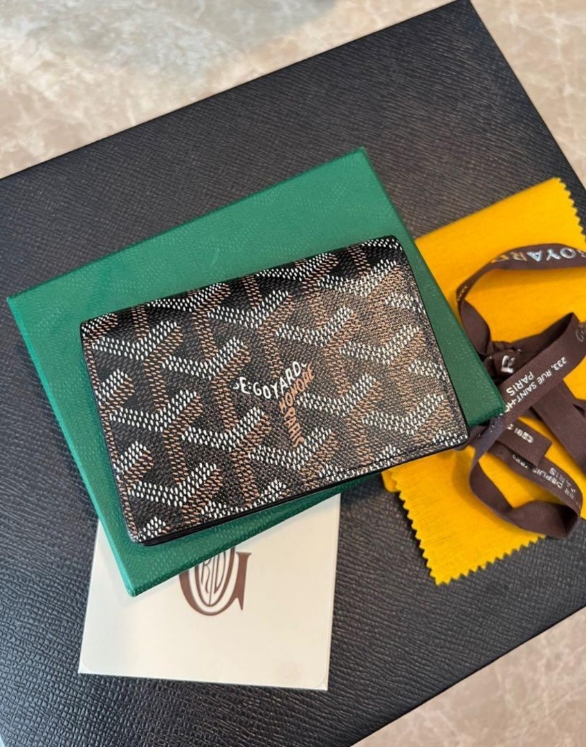 Goyard Wallet, Men's Fashion, Watches & Accessories, Wallets & Card Holders  on Carousell