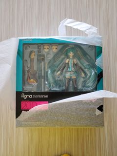 （分類：）位於 。 由 yukyshek 提交（商品編號 1216097511，圖片 1）。簡介： 。