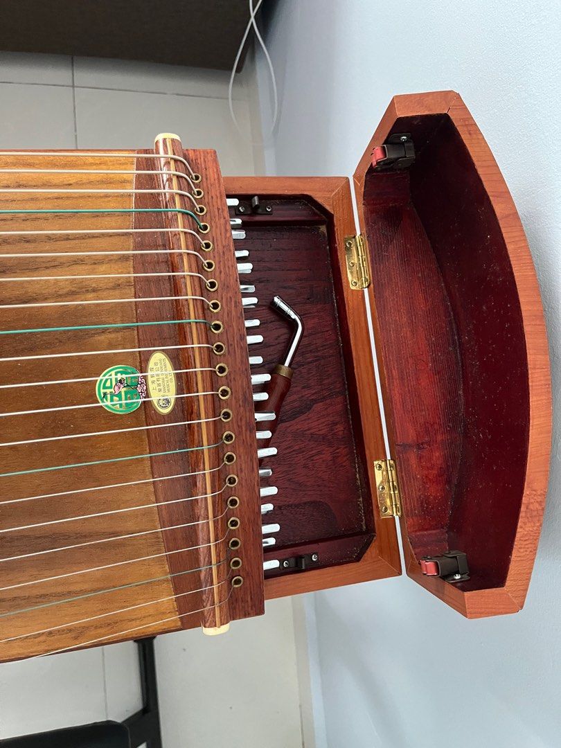 Guzheng, Hobbies & Toys, Music & Media, Musical Instruments on Carousell