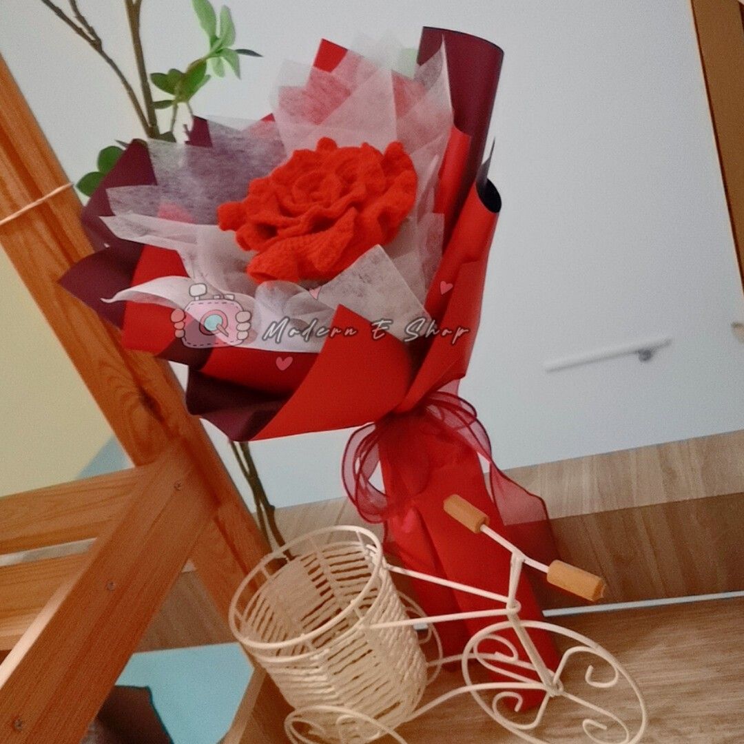 Hand bouquet, Hobbies & Toys, Stationery & Craft, Flowers & Bouquets on  Carousell