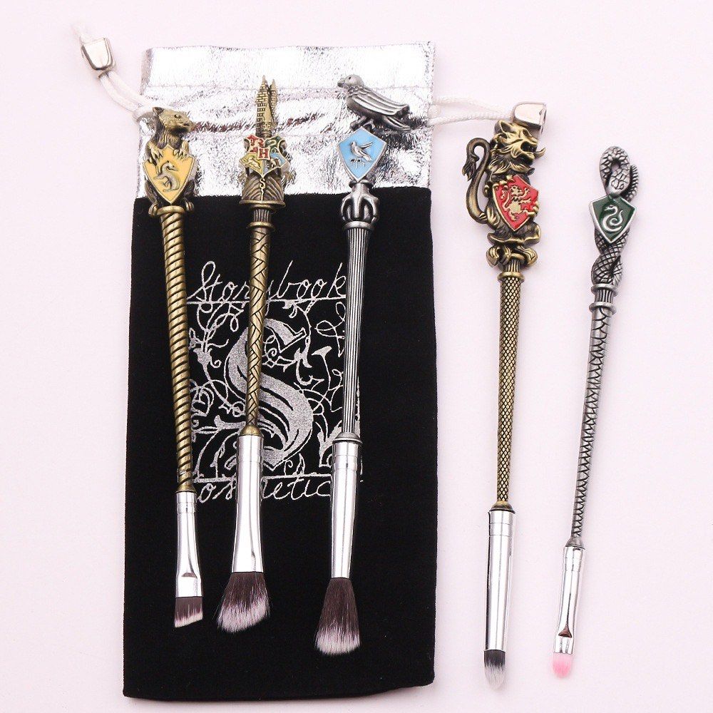Harry Potter Makeup Brush Set, Beauty & Personal Care, Face, Makeup on