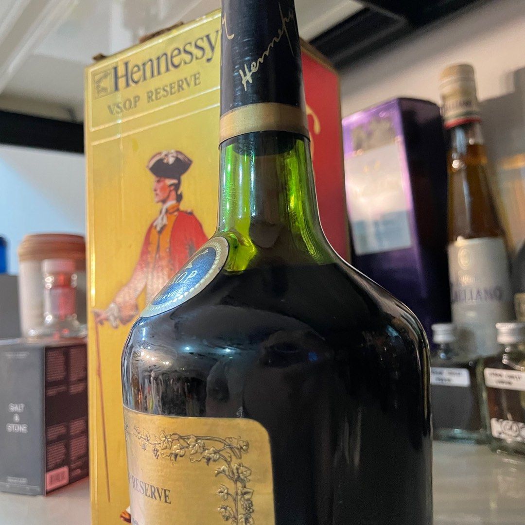 Hennessy VSOP special Reserve green cognac 老酒, Food & Drinks