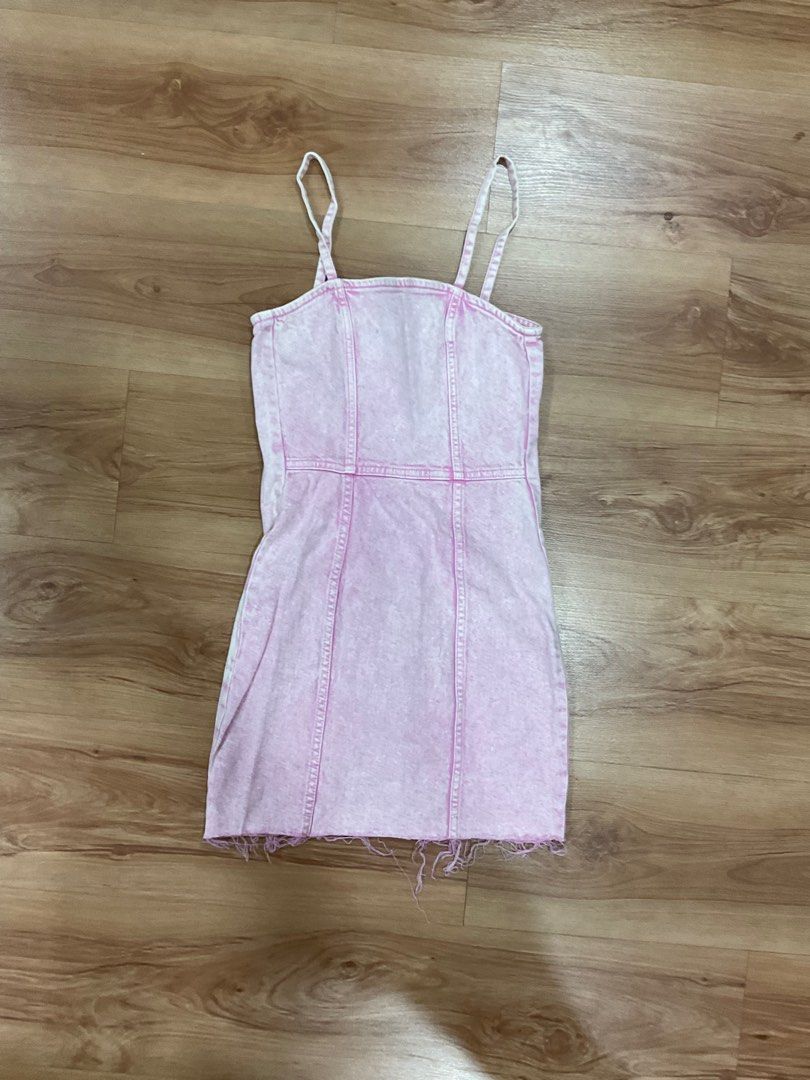 H&m pink shop denim dress