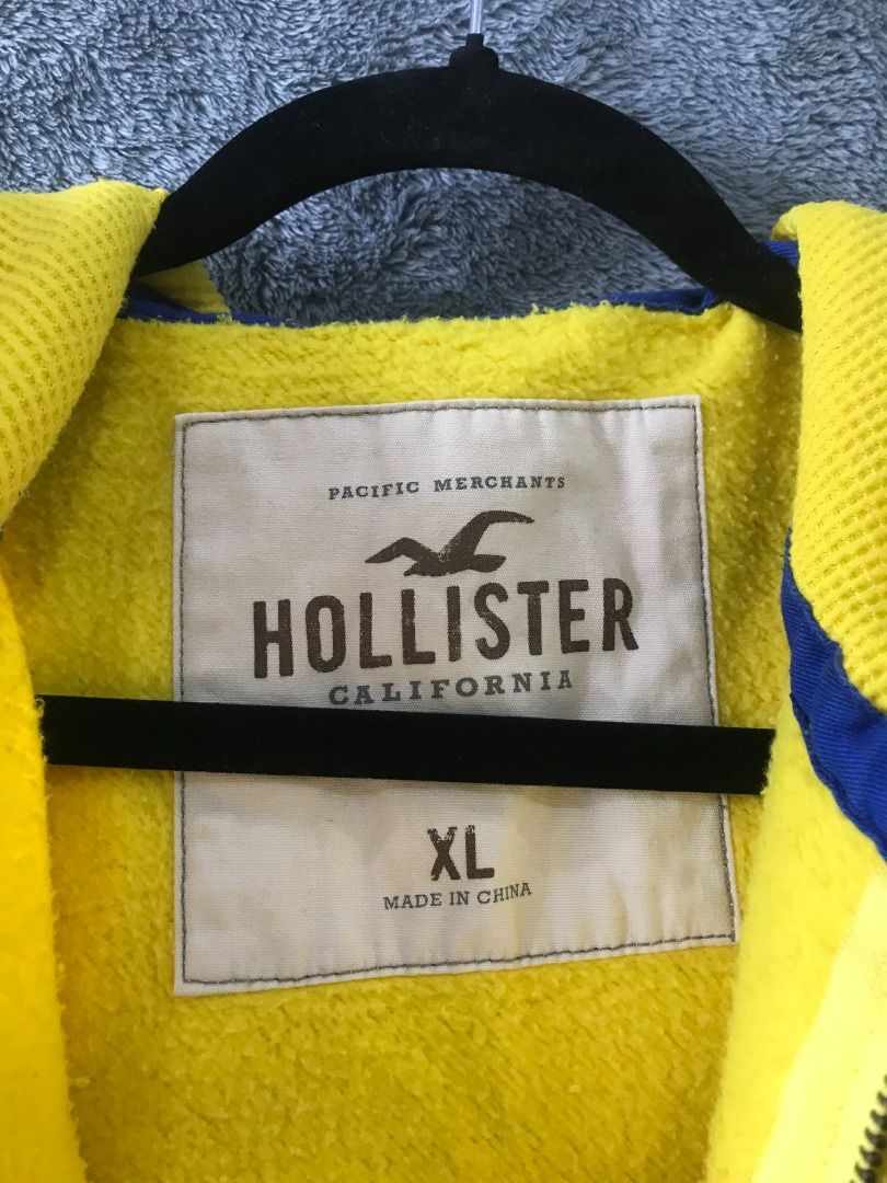 Yellow online hollister jacket
