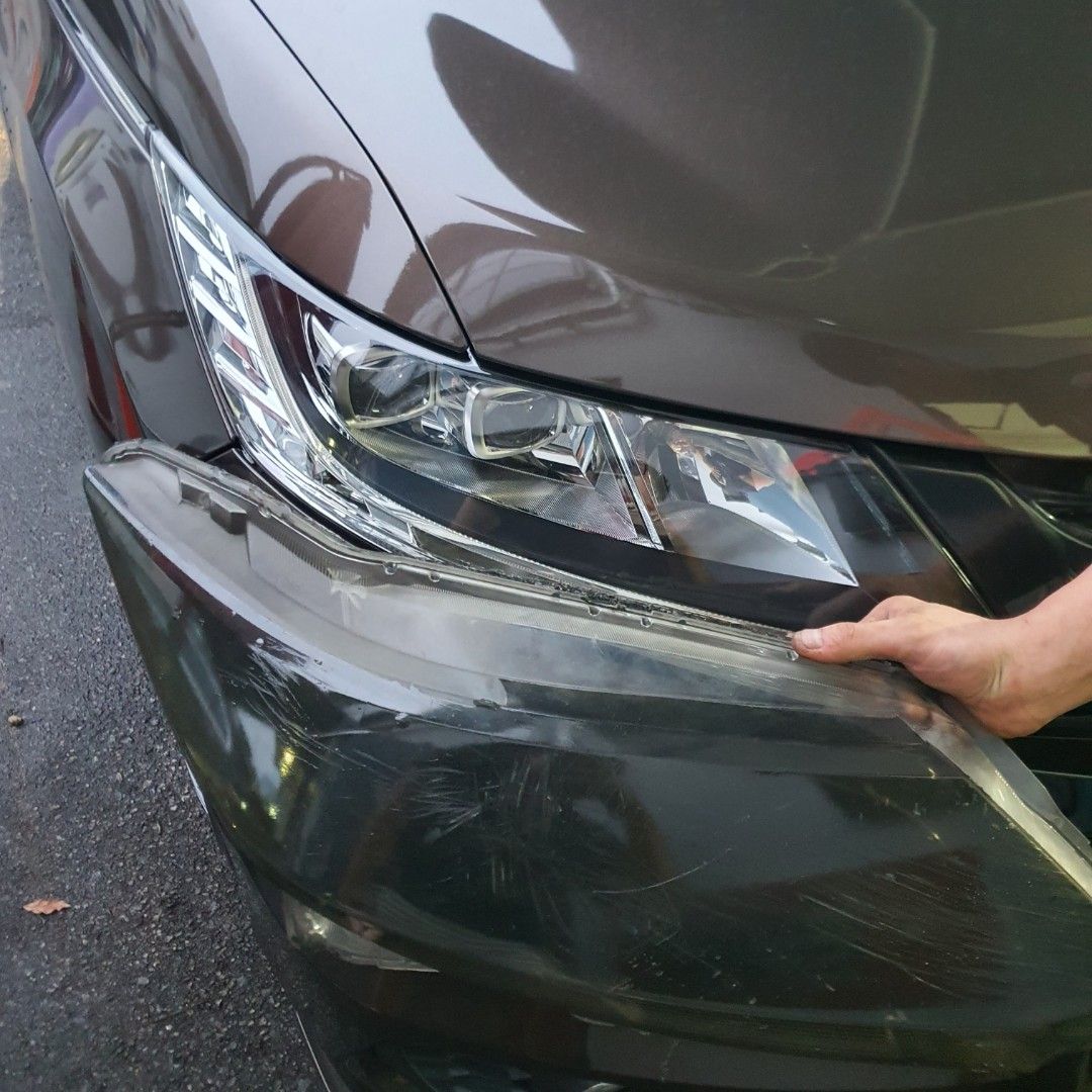 Honda Odyssey Headlight Lens Replacement, Car Accessories, Electronics & Lights on Carousell