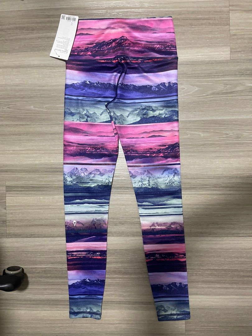 Ivviva by Lululemon Rhythmic tight Women s Fashion Activewear on Carousell