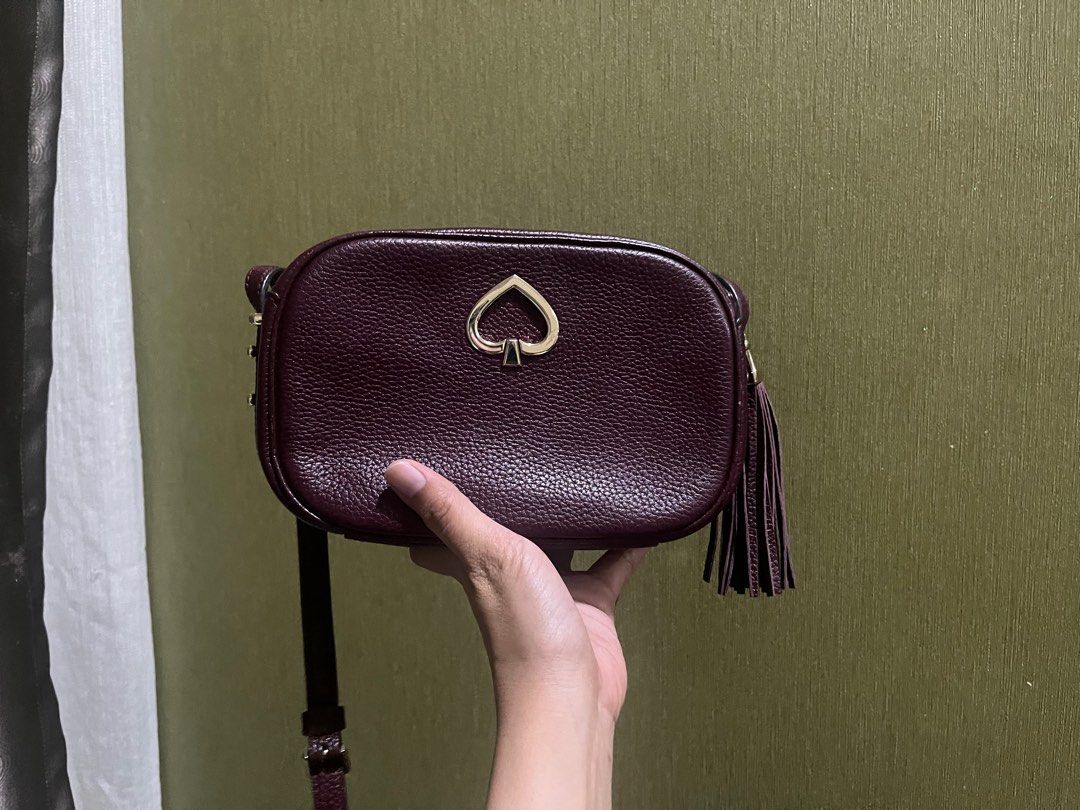 Authentic kate spade kourtney camera bag in cherrywood, Women's Fashion,  Bags & Wallets, Cross-body Bags on Carousell