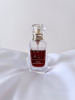 (Category: ) located in . Submitted by perfumedestash (Listing ID 1216077699, Image 1). Description: .