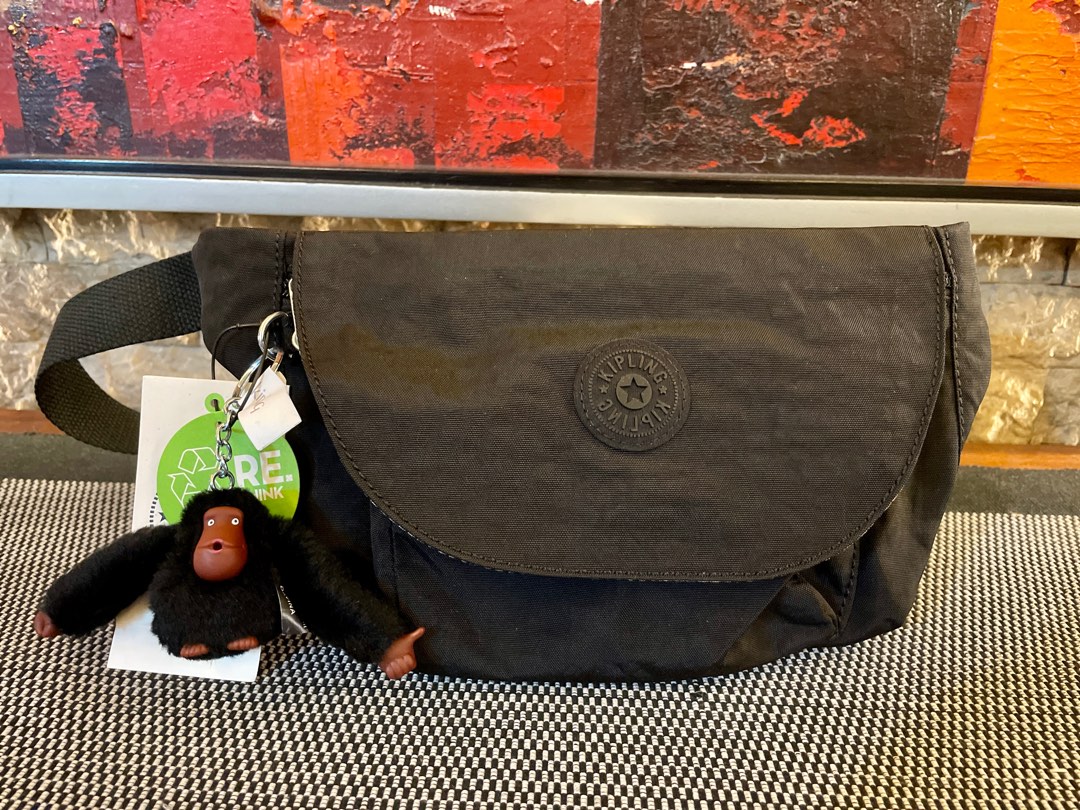 Kipling Belt bag Black Tonal Arvin, Women's Fashion, Bags & Wallets