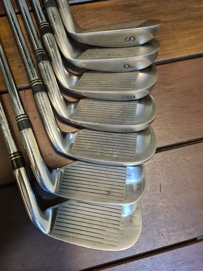 Left Hand Golf Irons (5S), Sports Equipment, Sports & Games, Golf on