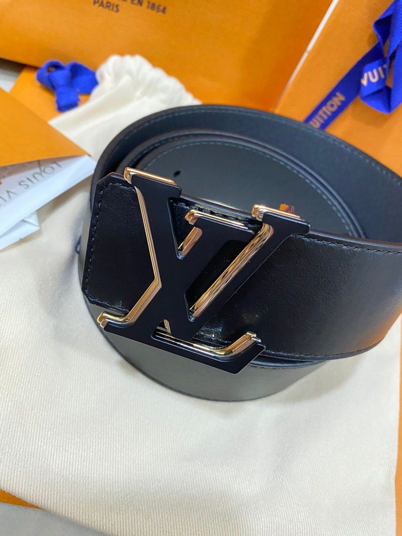 Louis Vuitton Men's Black Leather LV Optic 40 MM Reversible Belt M0226 –  Luxuria & Co.