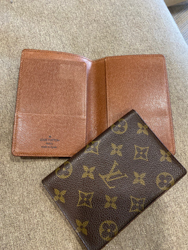 Louis Vuitton passport holder, Men's Fashion, Watches & Accessories