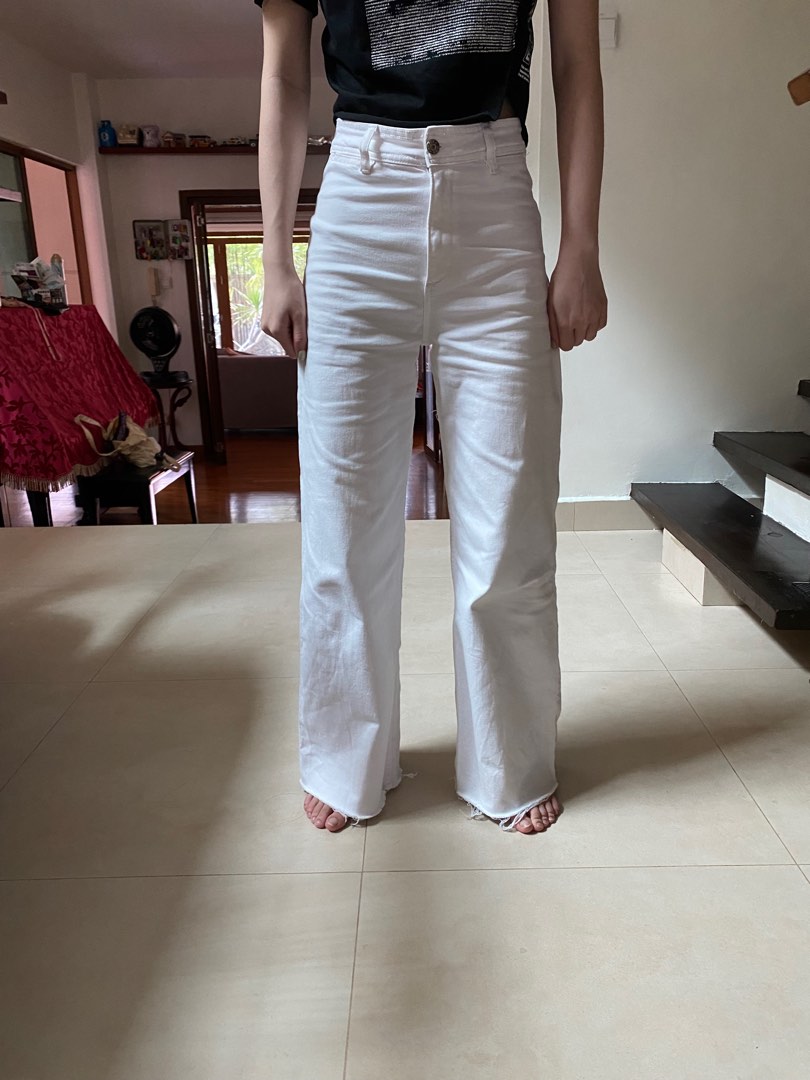 Mango wide leg jeans white denim Women s Fashion Bottoms Jeans Leggings on Carousell