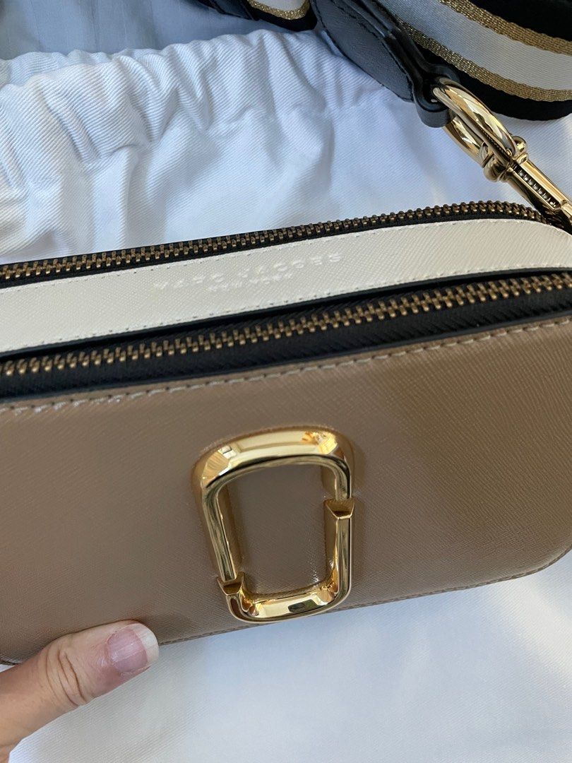 Authentic Marc Jacobs Snapshot Camera Bag, Women's Fashion, Bags