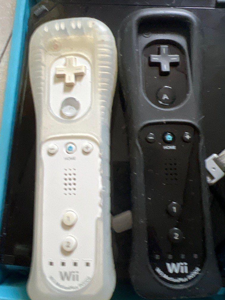 Mario Kart Wii + Games, Hobbies & Toys, Toys & Games on Carousell