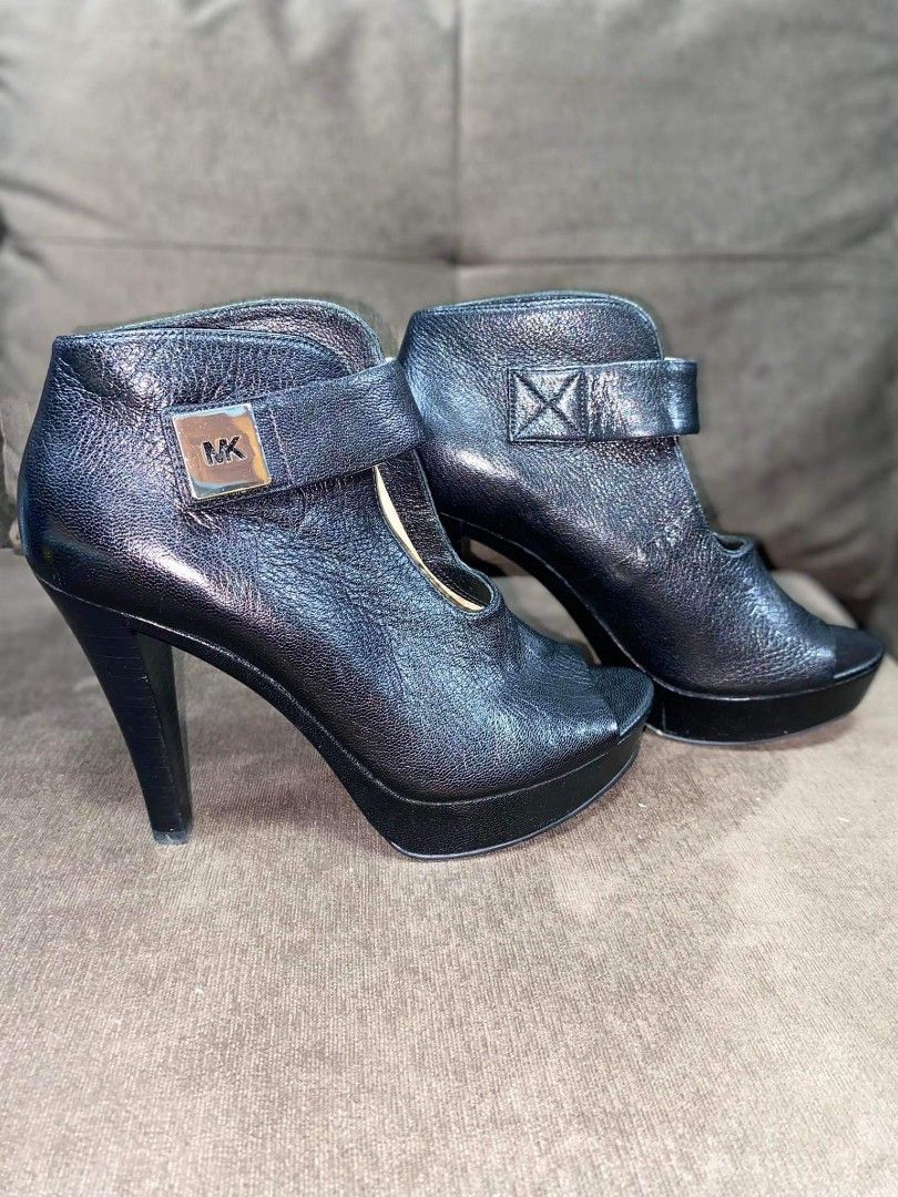 Michael kors black best sale open toe heels