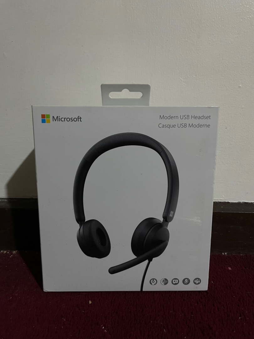 Microsoft Headset USB, Audio, Headphones & Headsets on Carousell
