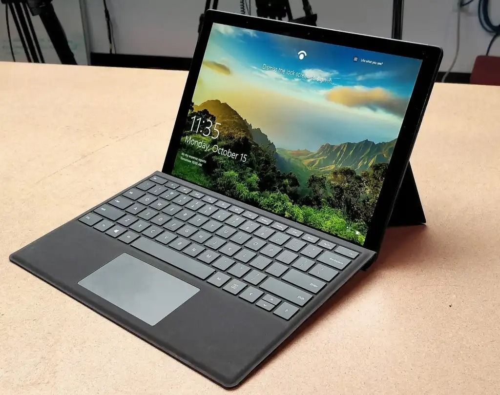 Surface pro 6 i5 top 8gb 256gb