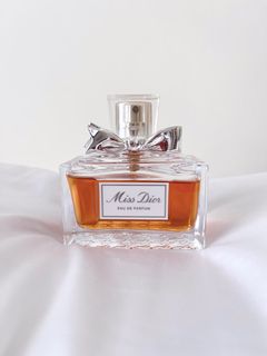 (Category: ) located in . Submitted by perfumedestash (Listing ID 1216092599, Image 1). Description: .