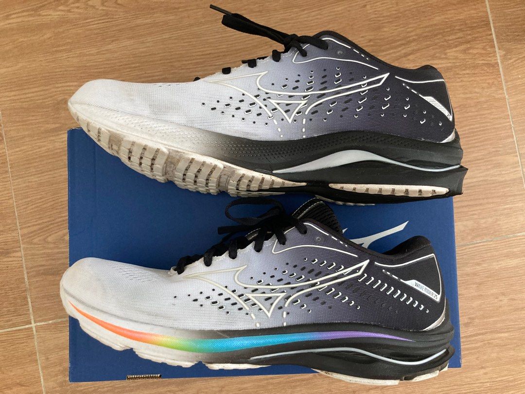 Mizuno special edition store