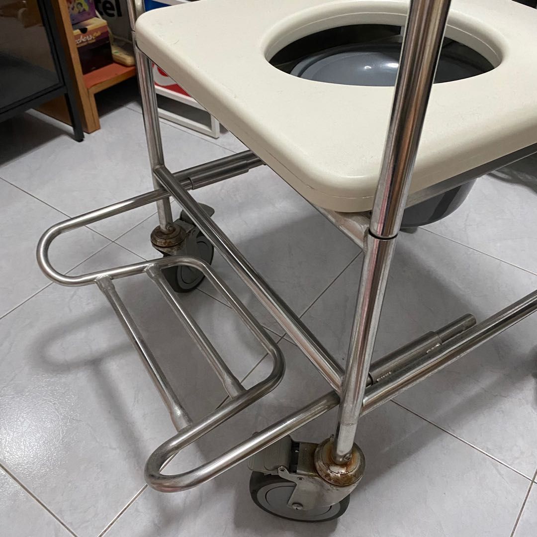 Mobile Commode Shower Chair, Health & Nutrition, Assistive