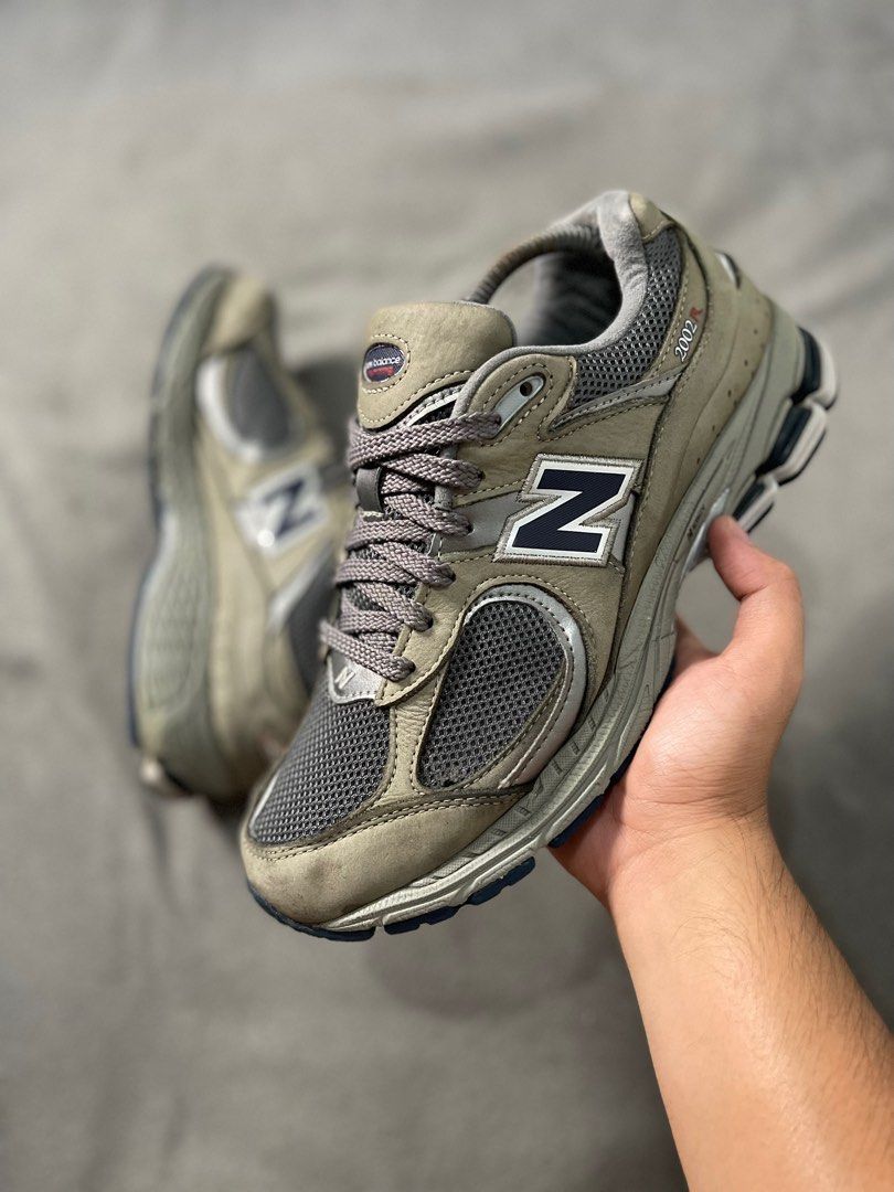 2002 new balance grey