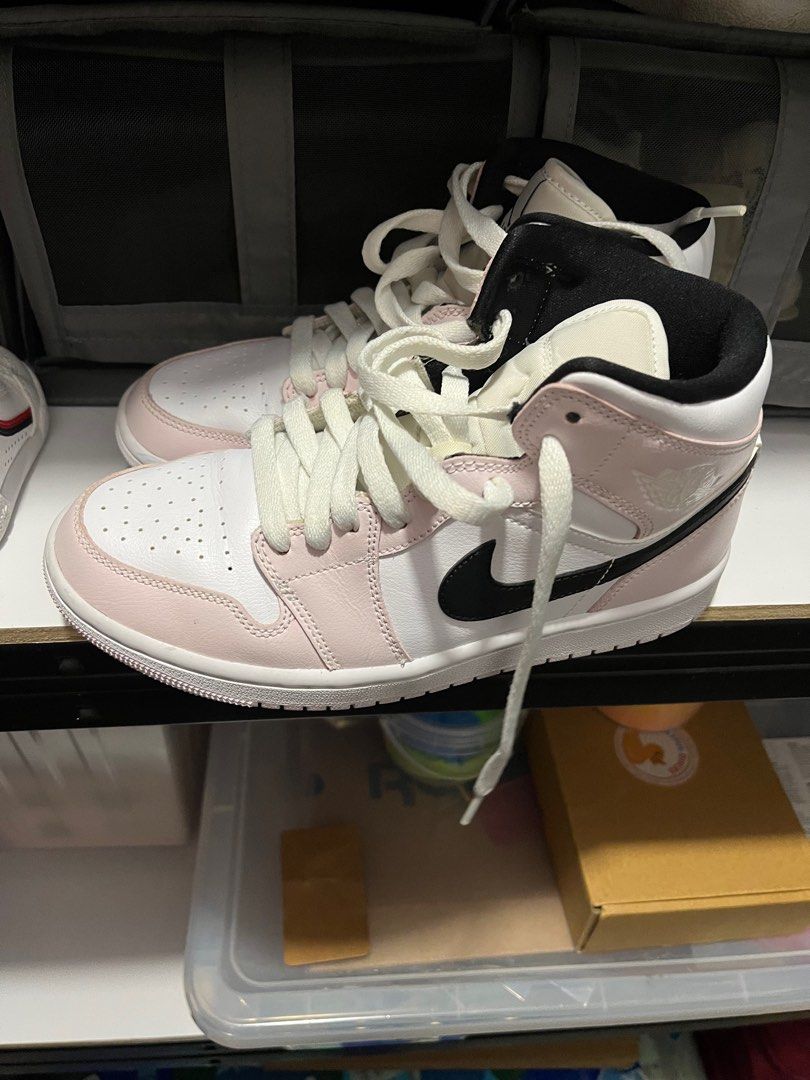 barely rose air jordan 1 mid