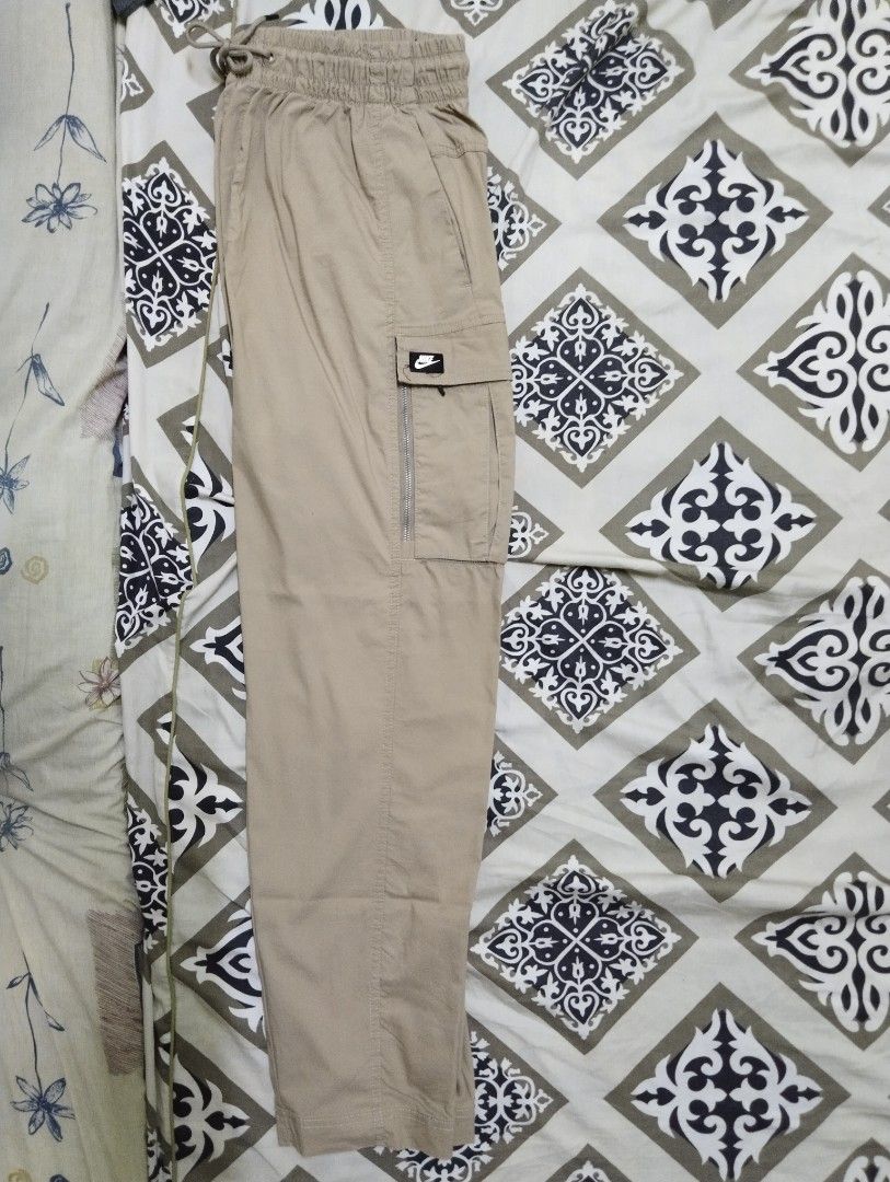 Nike cargo pants combo, Men's Fashion, Activewear on Carousell