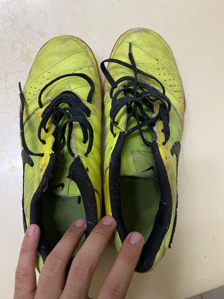 Nike Gato 7.5uk Men s Fashion Footwear Sneakers on Carousell